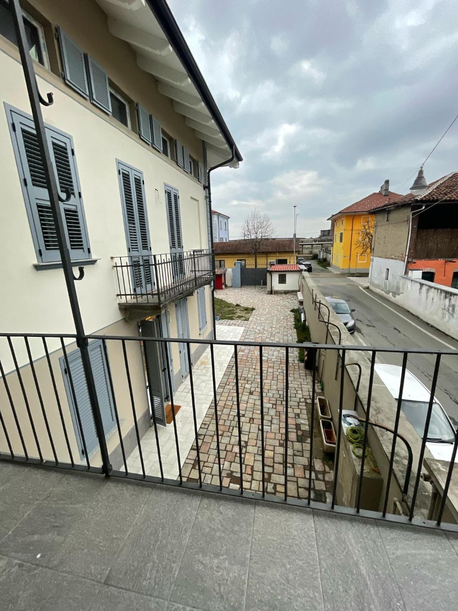 Airport Apartments Camera Orchidea San Maurizio Canavese Exterior photo